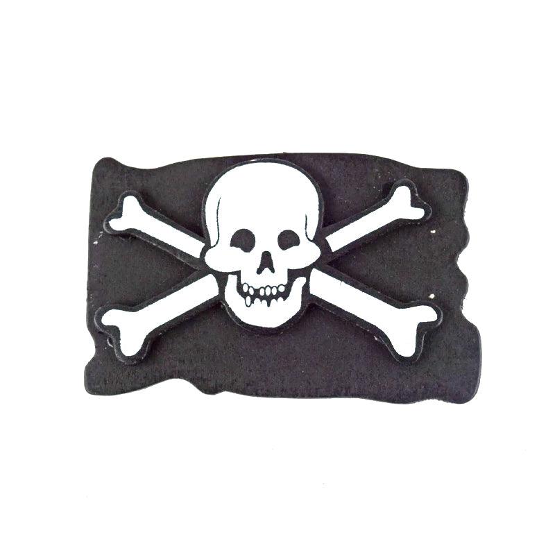 DARICE PAINTED WOOD PIRATE FLAG